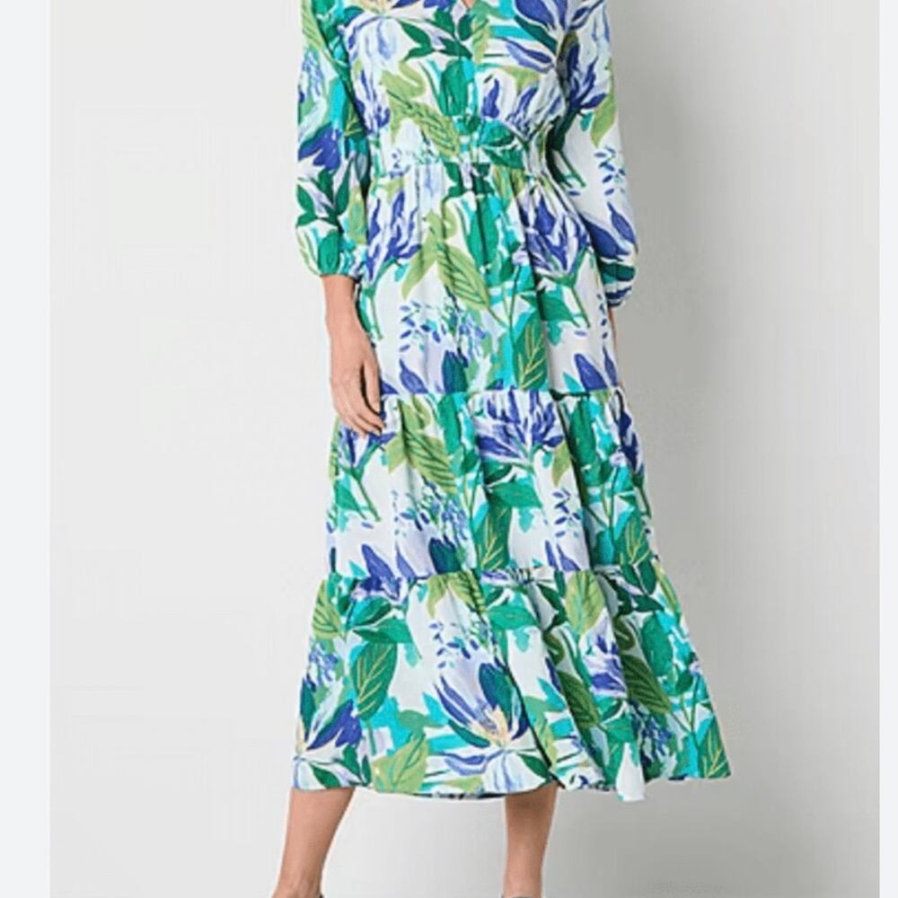 St. John’s bay women’s M floral dress